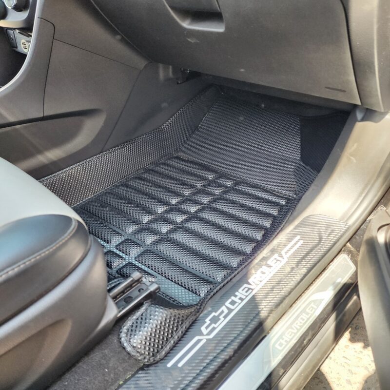 PISO 5D CHEVROLET TRACKER 2012-2019 PVC - Imagen 3