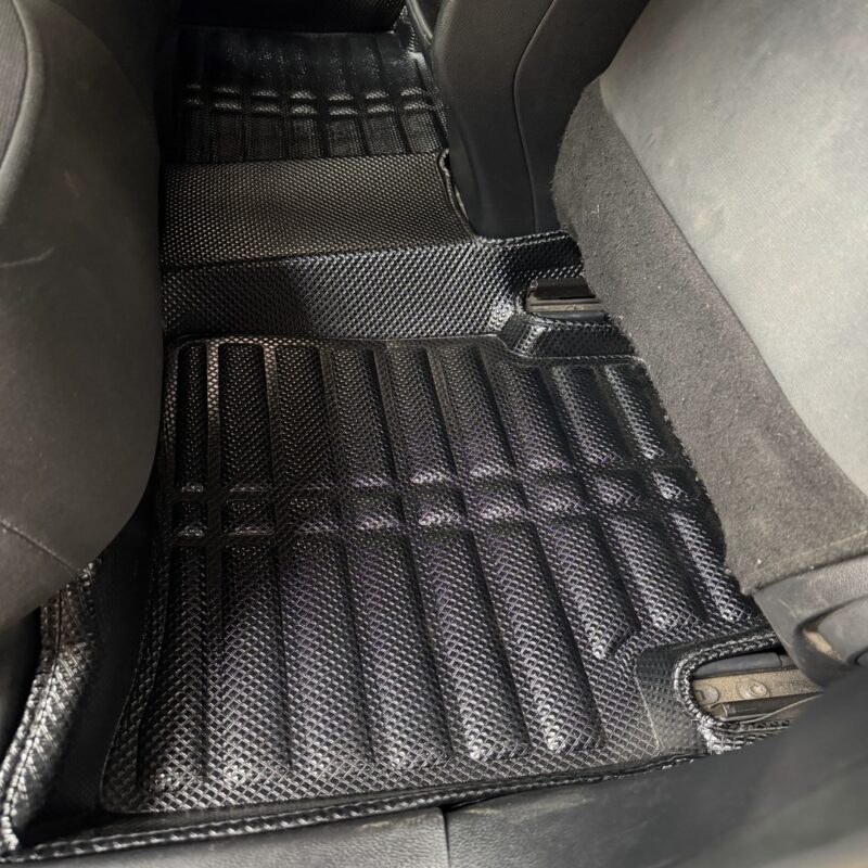 PISO 5D TOYOTA COROLLA 2020-2024 PVC - Imagen 4