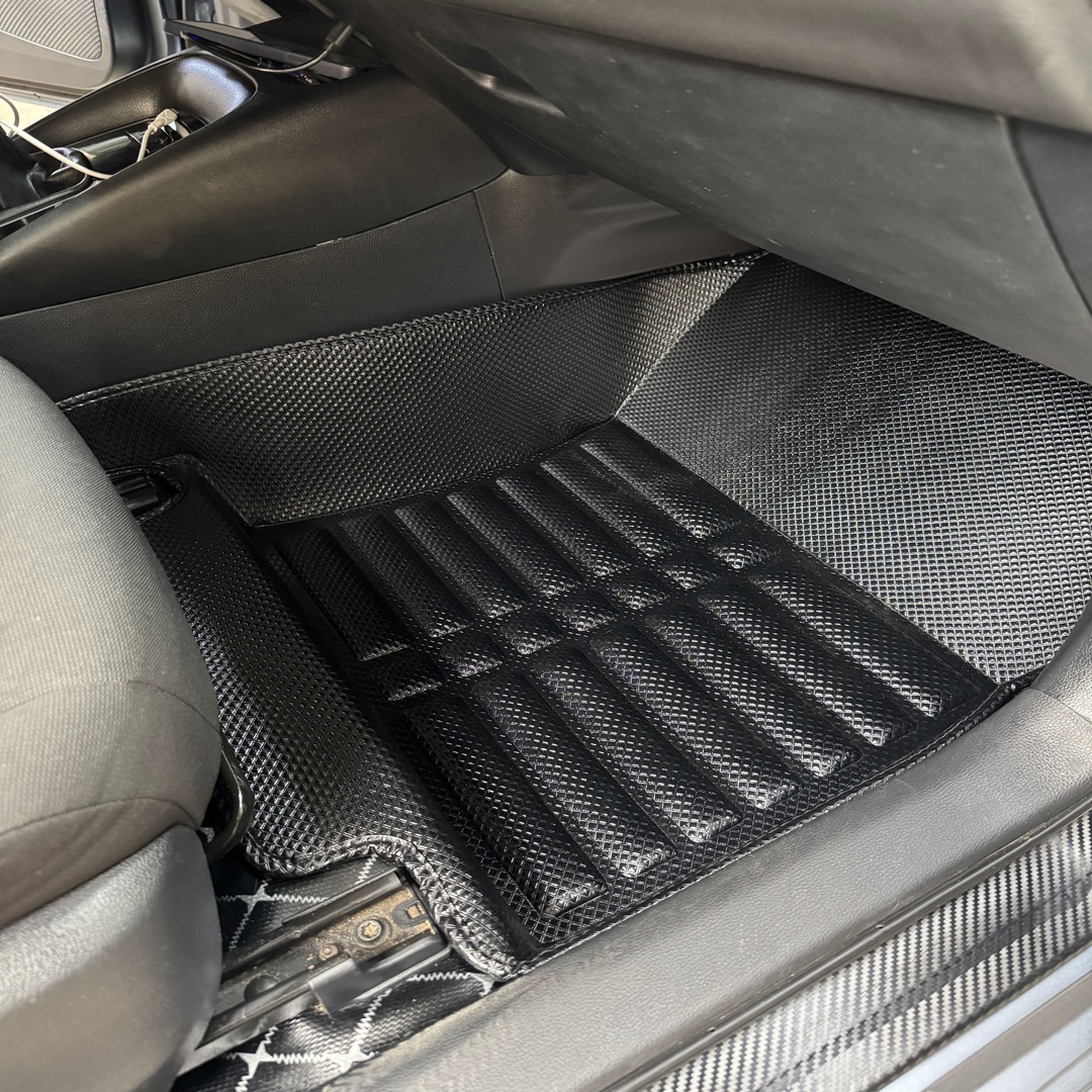 PISO 5D TOYOTA COROLLA 2009-2013 PVC - Imagen 4