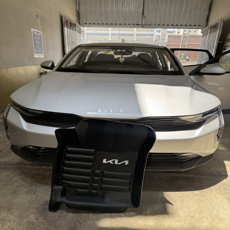 PISO 5D KIA K3 SEDAN HB PVC - Imagen 3