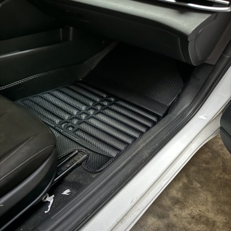 PISO 5D HYUNDAI ELANTRA 2021+ PVC - Imagen 3